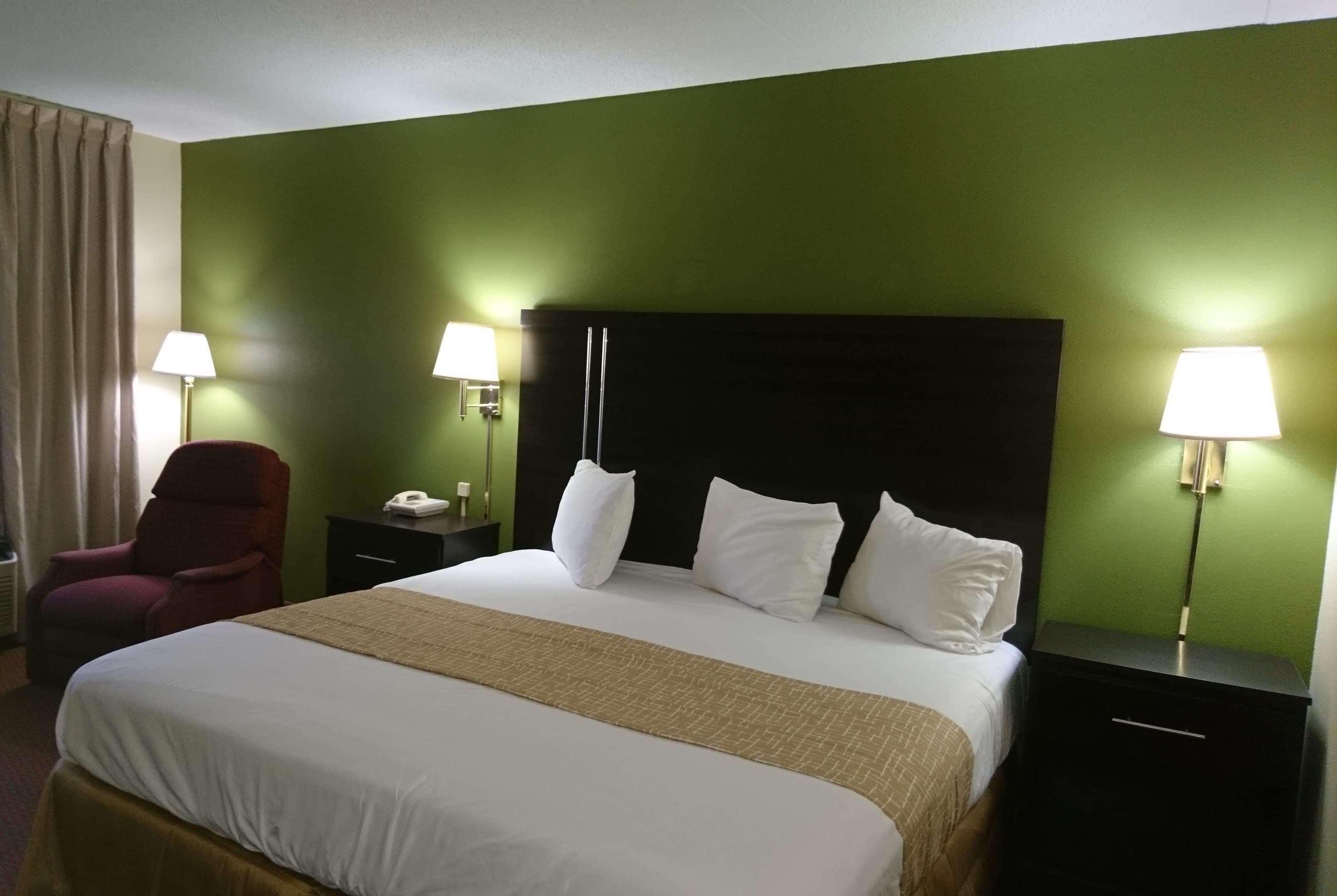 Travelodge by Wyndham Knoxville East Eksteriør billede