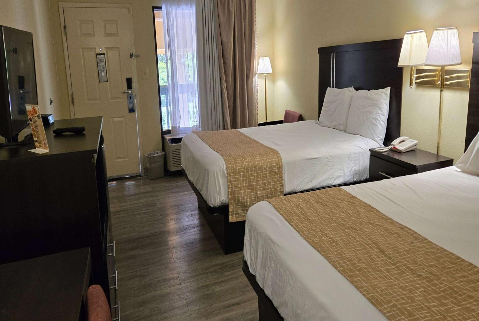 Travelodge by Wyndham Knoxville East Eksteriør billede
